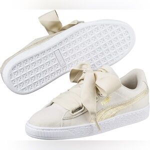 Puma Cream and Gold Sneakers